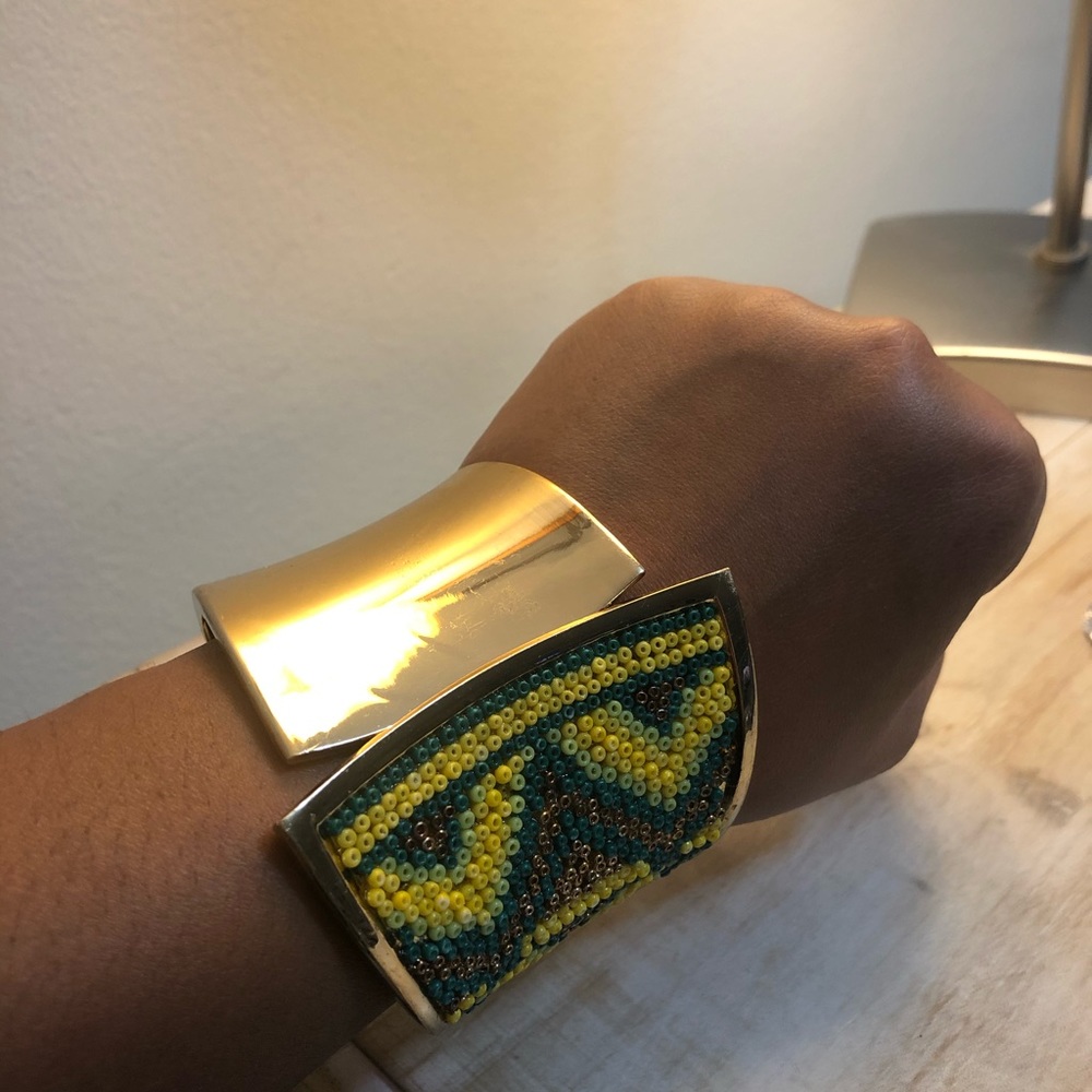 Custom made zigzag bracelet